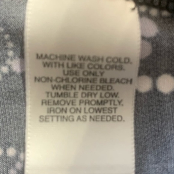 🏷️ 3 for $10
Cute Maternity Dress - Picture 8 of 9